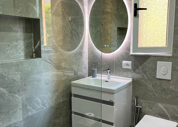 Vibrant & Oasis 地拉那