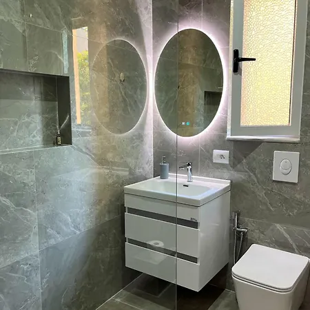 Vibrant & Oasis Tirana