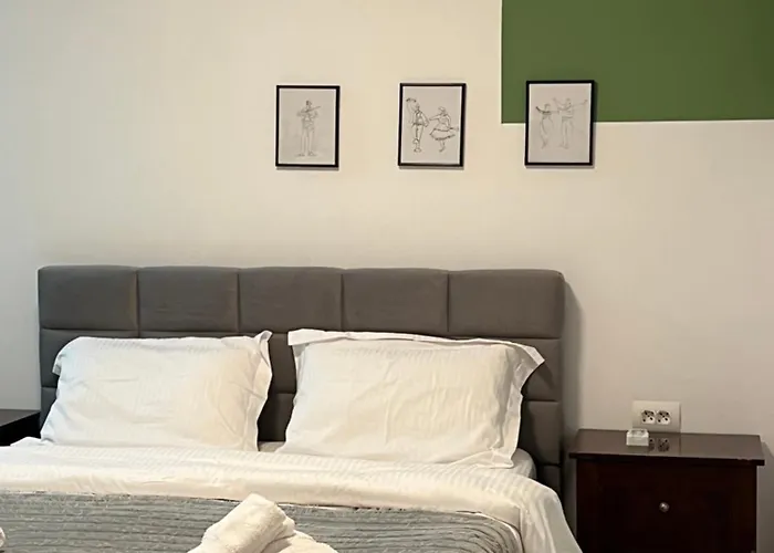 Vibrant & Oasis Apartamento Tirana